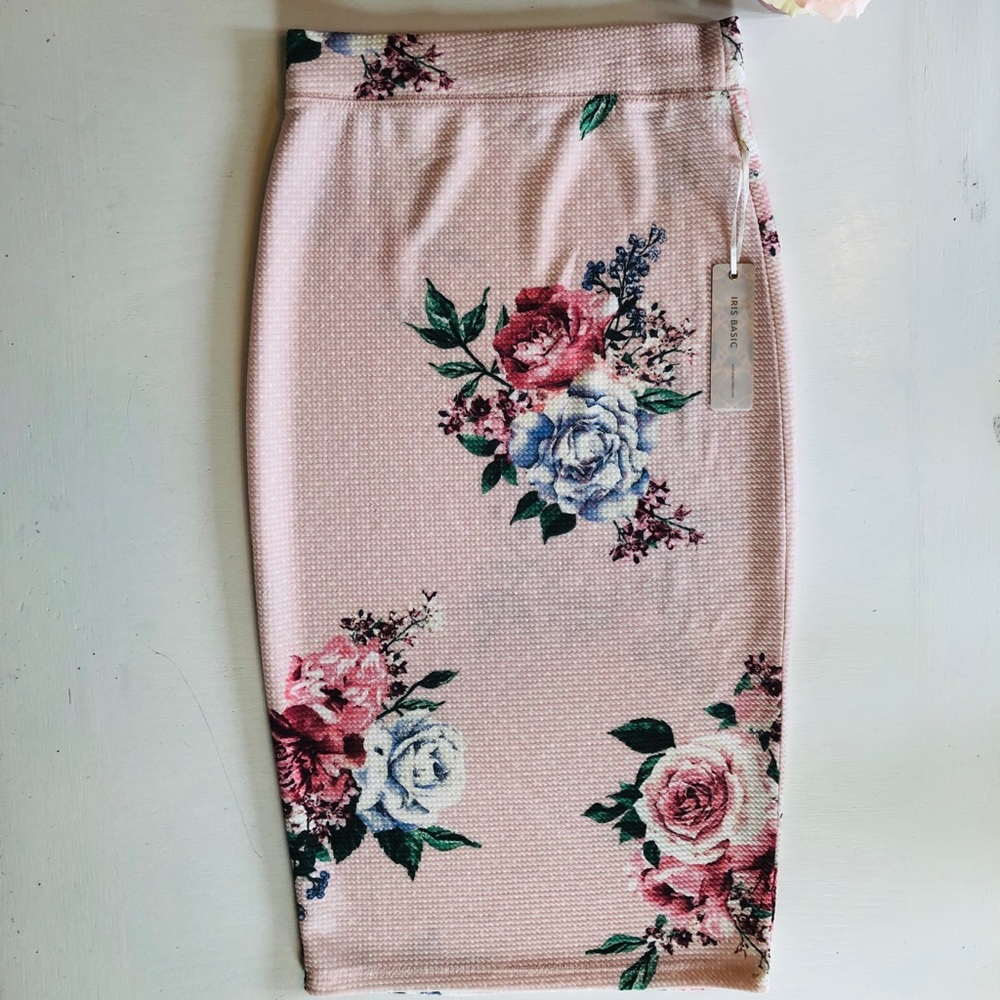 💕 Blush Pink Rose Pencil Skirt
